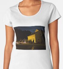 SUBURBIA Women's Premium T-Shirt