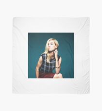 Vanessa Kirby Scarf