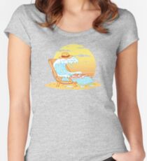 WAVE ON THE BEACH Women's Fitted Scoop T-Shirt
