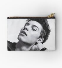 Mendes portrait Studio Pouch