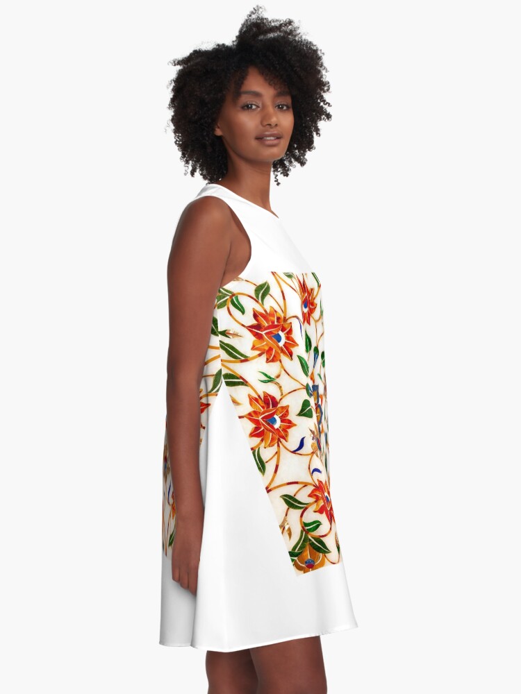 Vista alternativa de Vestido acampanado Diseño Floral Taj Mahal