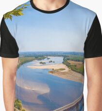 Rio Tejo. Santarém. Graphic T-Shirt