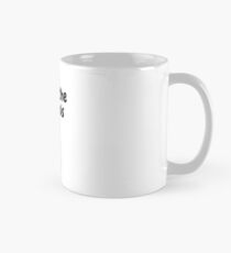 Verschütte den Tee sis Tasse