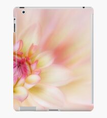 Dahlia iPad Case/Skin