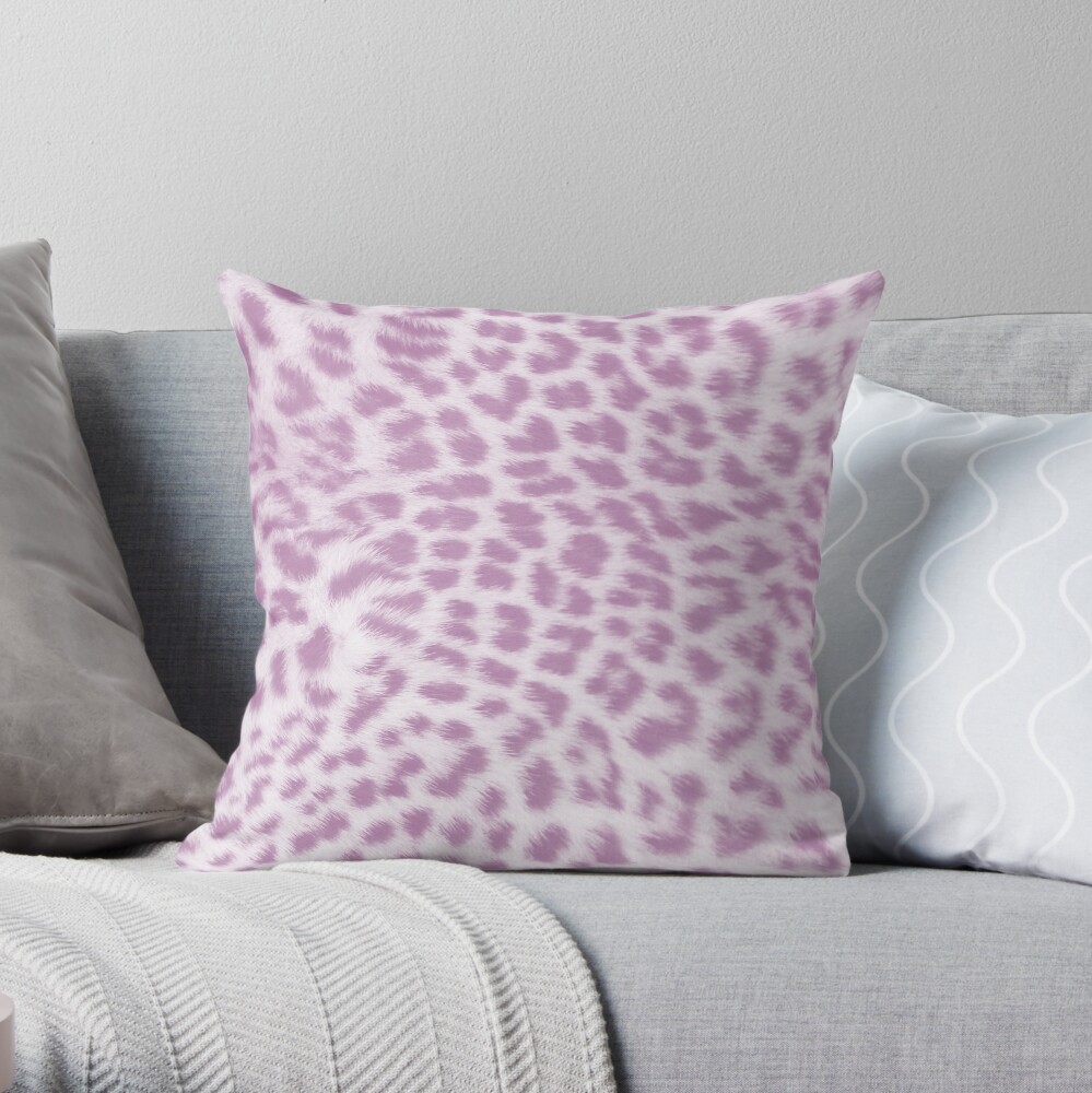 Lavender leopard print Throw Pillow