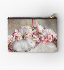 Ostern Überraschung - Hasen und Rosen Studio Clutch