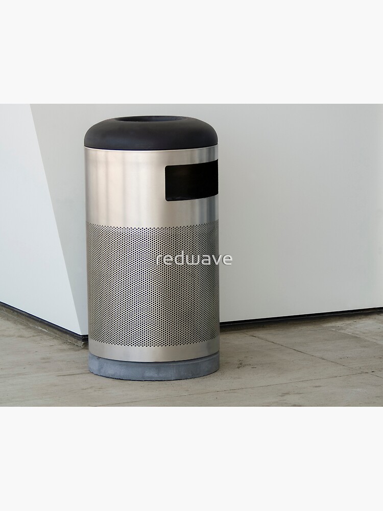 Airport Trash Can by redwave