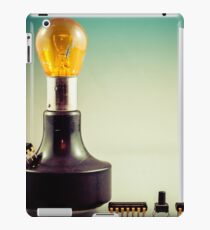 Electronica VI iPad Case/Skin