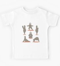 Sloth doing yoga Kids Tee