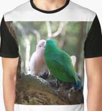 Give Us A Kiss Grafik T-Shirt