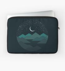 Funda para portátil Entre las montañas y las estrellas