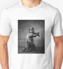 Samurai in black and white Unisex T-Shirt