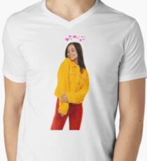 Emma chamberlain Men's V-Neck T-Shirt