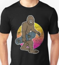 Bigfoot Skater Skating Myth Skateboard Unisex T-Shirt