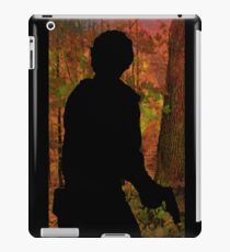 Bob Morley im kryptischen Wald iPad-Hülle & Klebefolie
