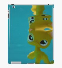 Littlest Pet Shop Cat in a POOL iPad Case/Skin