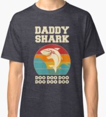 Daddy Shark Doo Doo Doo Vintage Fathers Day Dad Classic T-Shirt