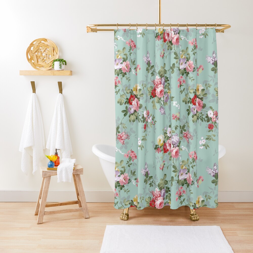 Elegant vintage pink roses floral pattern Shower Curtain