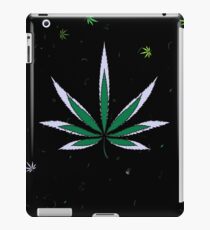 Bunte Marihuanablätter iPad-Hülle & Klebefolie