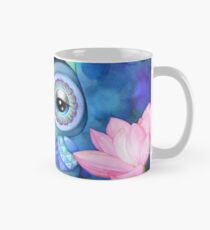 Owl in Lotus Pond Tasse (Standard)