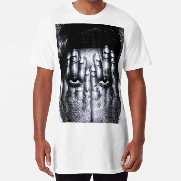 looking and seeing aint the same thing Long T-Shirt