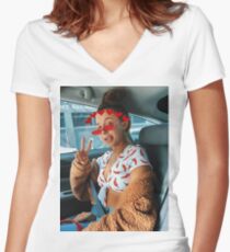 Emma Chamberlain Women's Fitted V-Neck T-Shirt