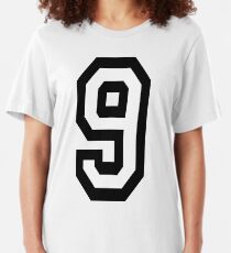 9, Team, Sport, Nummer 9, Neun, Neun, Wettbewerb. Slim Fit T-Shirt