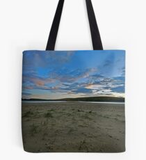 Simmer dim sunset, St Ninian's Isle Tote Bag