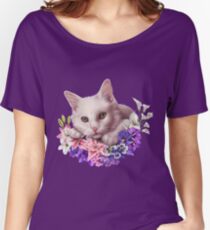 Snowy Flower Kitten Women's Relaxed Fit T-Shirt