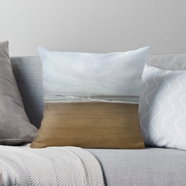 Morning sands Throw Pillow