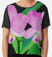 Rosa Blumen In Schwarz Chiffontop