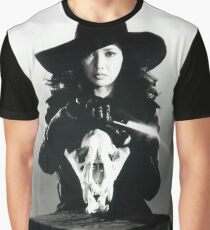 Sasori Graphic T-Shirt
