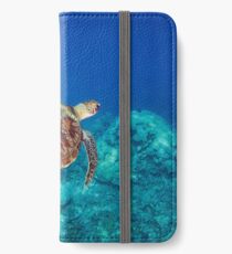Green Turtle on the Great Barrier Reef iPhone Wallet/Case/Skin