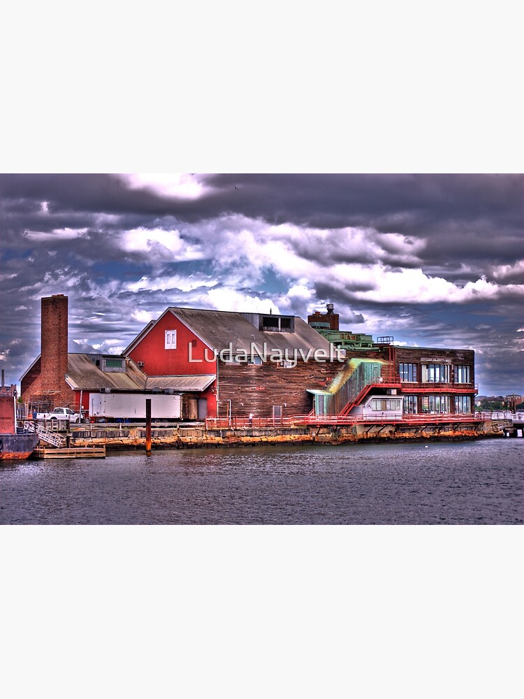 Anthony's Pier 4 by LudaNayvelt