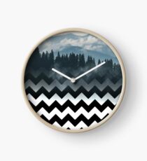 Berge-Chevron Uhr