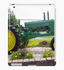 ANTIQUE JOHN DEERE TRACTOR iPad Case/Skin