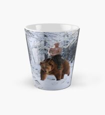Putin auf einen Bären Tasse (groß)