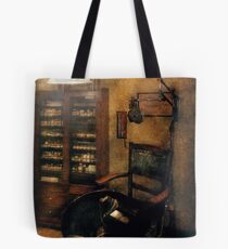 Optometrist - The Optometrists Office Tote Bag