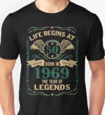 Geboren 1969 - Das Leben beginnt mit 50 - Birth Of Legends Slim Fit T-Shirt