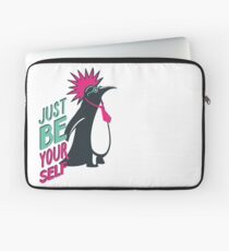 Penguin punk Laptop Sleeve