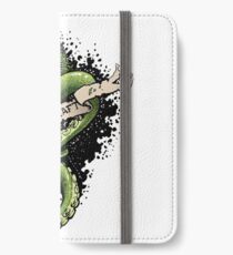 Lovecraftian Tentacle Heart iPhone Wallet/Case/Skin