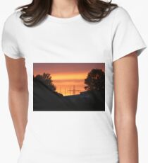 Red sunrise Women's Fitted T-Shirt