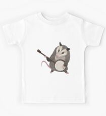 Opossum playing the banjo - possum Kids T-Shirt