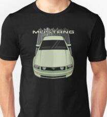 Mustang GT 2005 to 2009 - Green Unisex T-Shirt