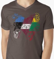 Baltikum Herz T-Shirt mit V-Ausschnitt