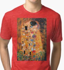 Gustav Klimt - The kiss Tri-blend T-Shirt