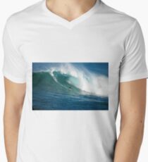 Waimea Bay Hawaii Men's V-Neck T-Shirt