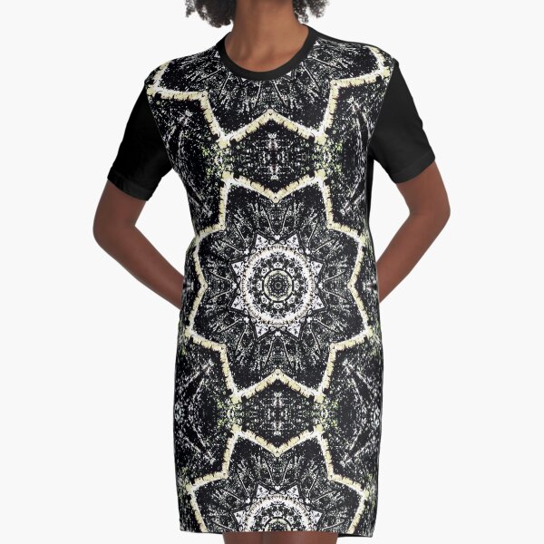 Kaleidoskop Gothic T-Shirt Kleid