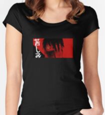 N a g a // 3 Tailliertes Rundhals-Shirt