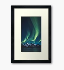 Nordlichter über Senja, Norwegen Gerahmtes Wandbild